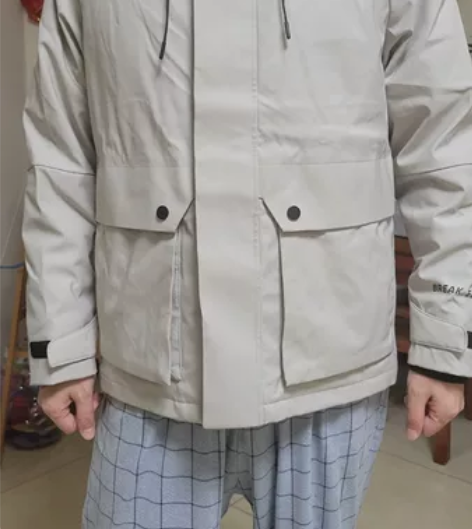 鸭鸭短款羽绒服，170，88a，图上男士1...