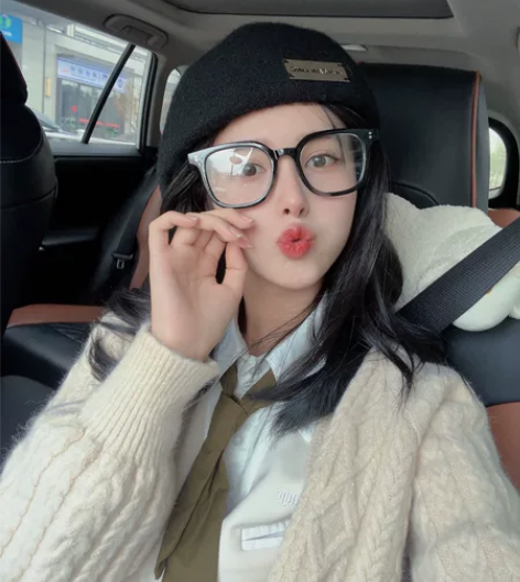 黑色贝雷帽金属小帽 全新全新全新有好几顶哦...