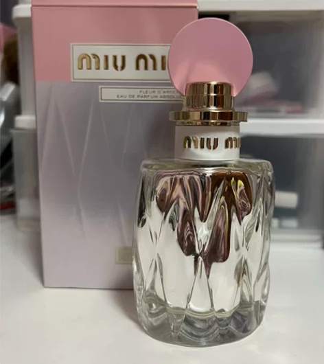 miumiu四代莹铃银粉之花香水100ml...