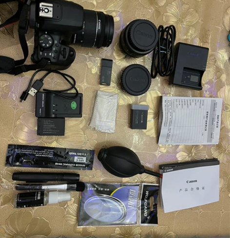 佳能相机单反850d，自用，加18-55镜...