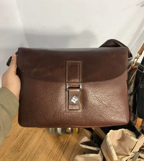 男包手机真皮包单肩包男 头层牛皮，铁夫尼斯...