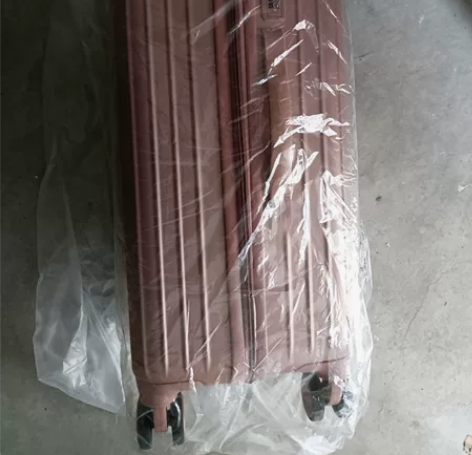 花花公子旅行箱22寸粉色95新 感兴趣的话...