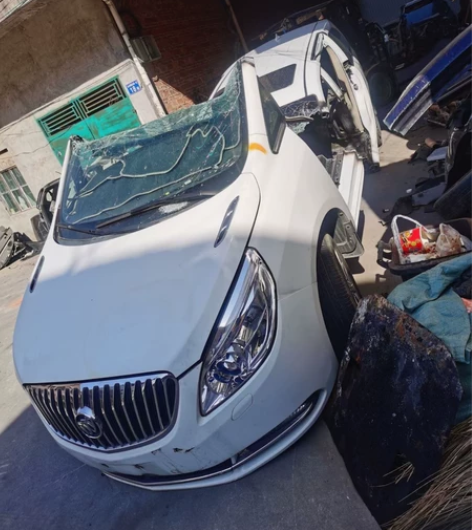 别克GL8 胖鱼头 原装拆车件  机盖 前...