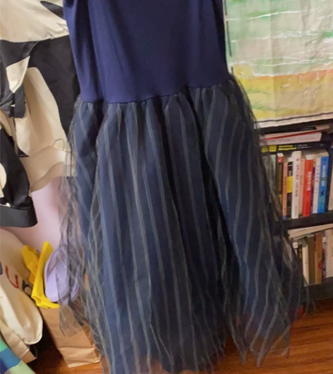 日系内搭蓬蓬裙，有足足五层欧根纱，穿起来超...