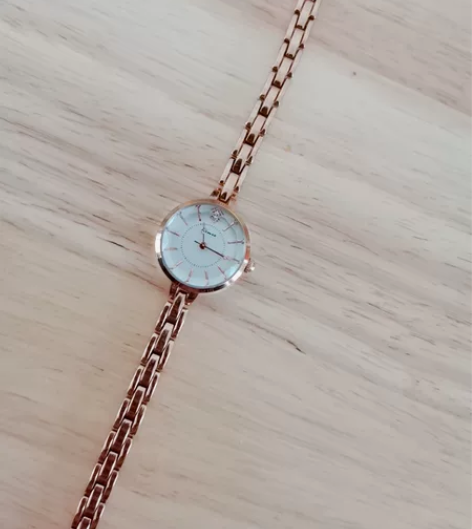 手表女士手表细链子 实拍如图 入手不久很新...