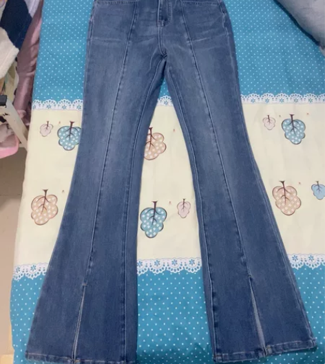 m码牛仔裤喇叭裤 牌子是self who，...