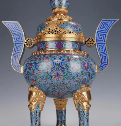 特价18800元 创汇时期景泰蓝狮足双耳超...