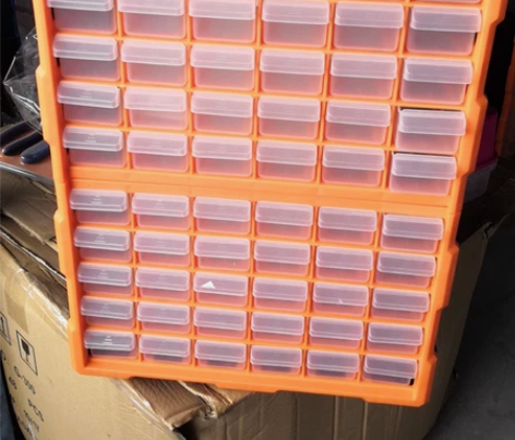 处理60格零件盒，没有包装轻微划痕，不影响...