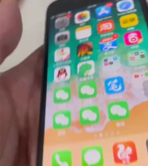 自用iphone8国行64G 所有功能完好...