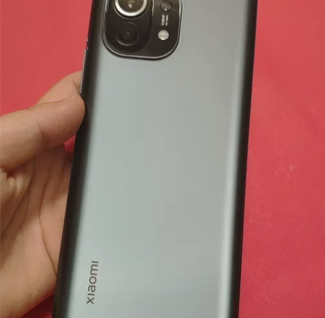 小米11，12+256。黑色。功能全好。 无锁账号，已正常退...