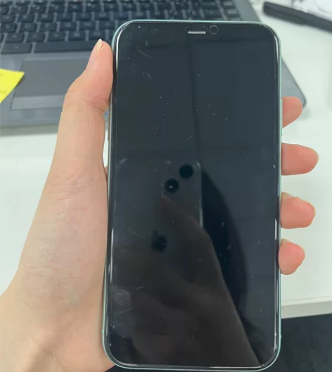 卖闲置iPhone  11  （绿色） 没...
