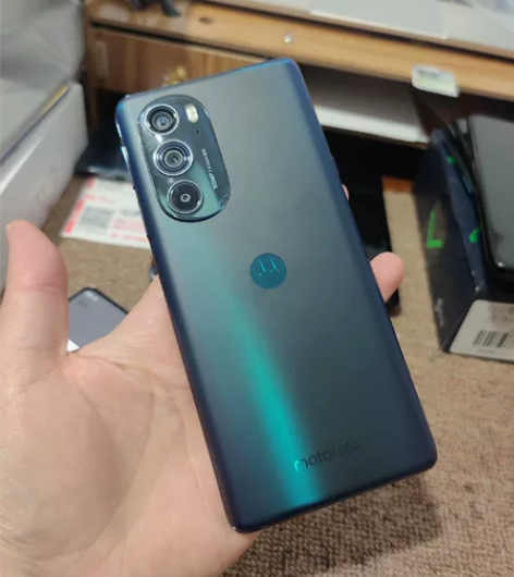 摩托罗拉moto edge X30 12+...