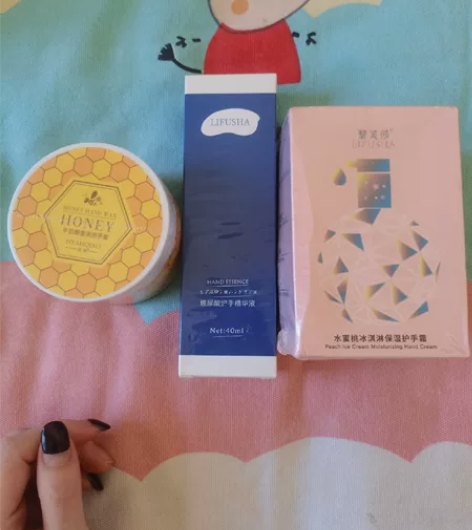 护手霜 +精华+手膜全部18包邮 全部全新...