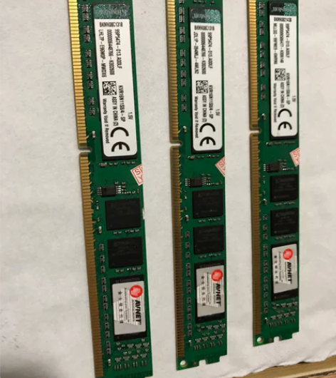 电脑台式机内存 金士顿ddr3 4G 三条...