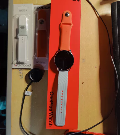 一加手表 今年6月购入 颜值真的高 平常很...