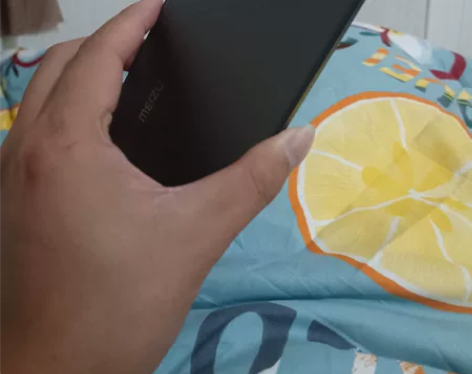 出售魅族手机18X(12+256)九月份买...