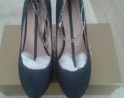 全新千百度皮鞋单鞋女鞋全新，38，便宜出，...