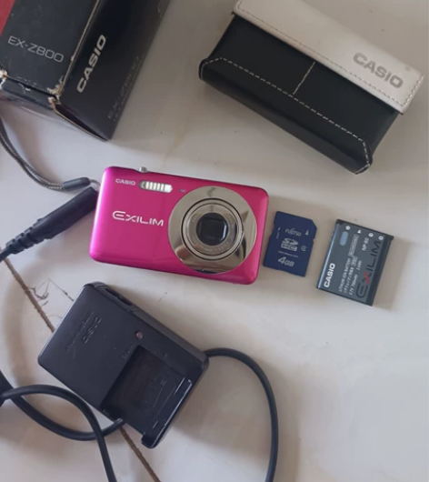 卡西欧z800数码相机ccd   功能正常...