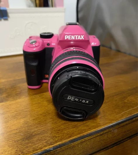 宾得kr粉色，当年在香港买的。入手五千多，...