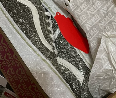 vans39码 官方旗舰店买的 我真的感觉...