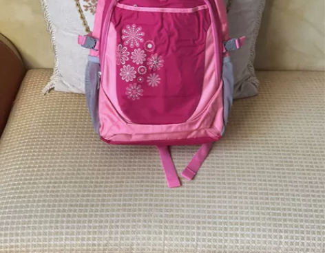 正品爱华仕双肩包 书包 包包 背包闲置全新...