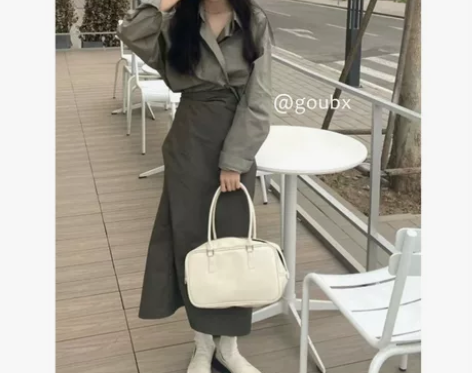 新款秋季港风复古款 上衣和裙子一套出 喜欢...