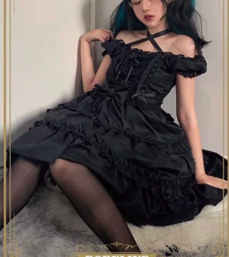 夏日茶会黑 m  小物蝴蝶结都在 标价可刀...