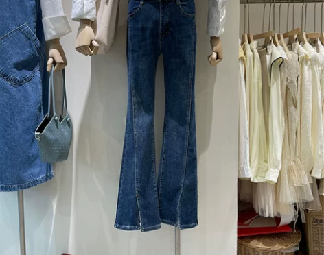 开叉微喇叭牛仔裤女2022春季新款韩版高腰...