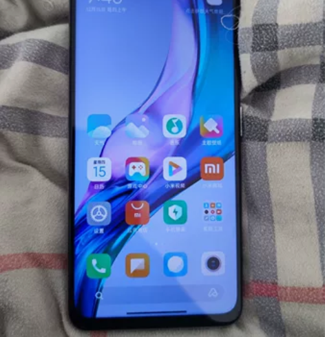 红米Note10Pro手机8+128的外观...