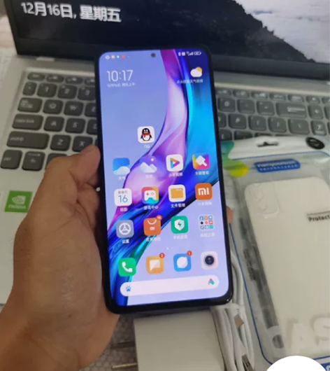 红米k40，12+256g，黑色，95成新...