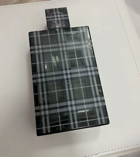 巴宝莉香水100ml ，香水太多了，出几个...