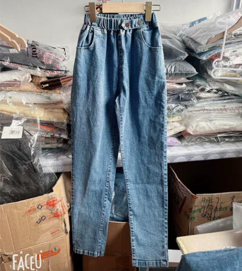 做旧款牛仔裤，实物比图片好看，160裤长9...