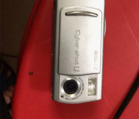 索尼u10微型相机 成色实物如图 定焦镜头...