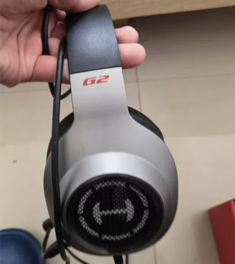 漫步者耳机，带了一个月，就换了 功能正常，...