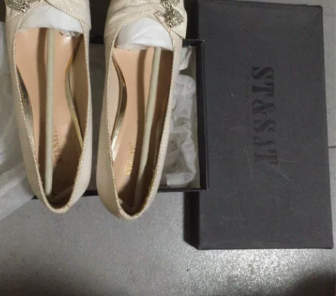 星期六单鞋正品星期六 夏天配裙子百搭 婚鞋...