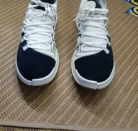 42码李宁运动鞋 鞋子八成新以上，保证正品...