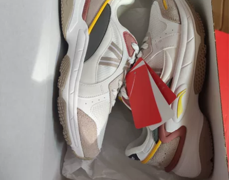 李宁断代女士复古休闲运动鞋 全新原盒带吊牌...