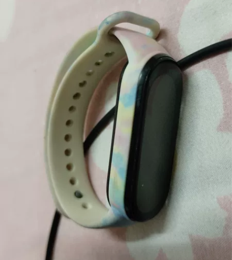 小米手环m6,九成新,无划痕,安有自己买的...