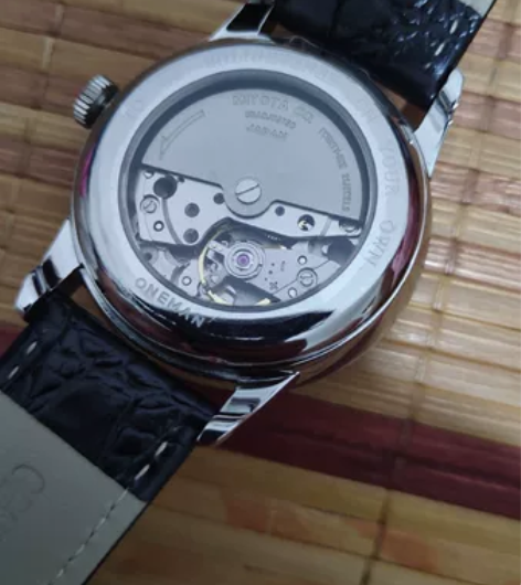 全新的手表，日本西铁城机芯，走时好，质量很...