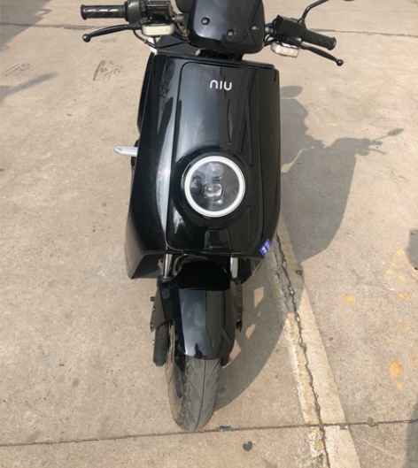 小牛电动黑色N1动力版，60V26A电池，...