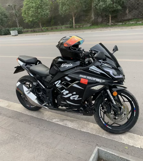 小忍者250，手续齐全必须过户，质量非常好...