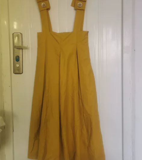 韩国代购背带裙伞裙背带长裙春秋款 版型很正...