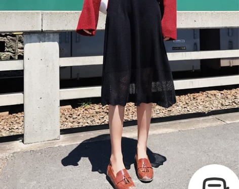 全新一回没穿过，中裙，针织的黑色百搭，松紧...