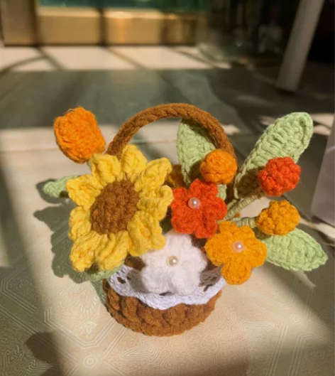 新款来了 手工钩织黄橘红色系花篮 过年拿来...