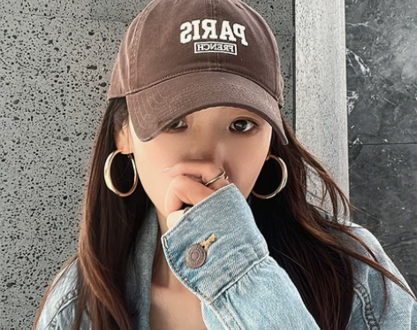 鸭舌帽韩国设计师款Paris刺绣棒球帽显脸...