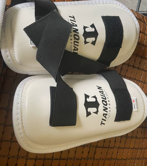 跆拳道全套护理，打包出售散打护具 感兴趣的...