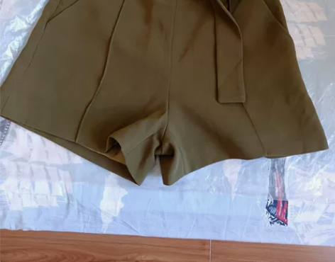 春秋款加里子短裤女,全新没洗过!双标已剪,...