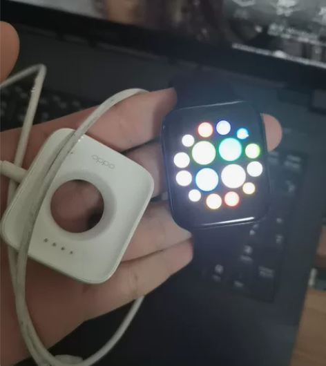 oppo watch 贴膜使用屏幕基本上没...