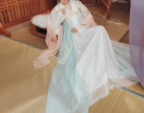 绝版！！！都城南庄汉服 暮初尘 就试穿过一...