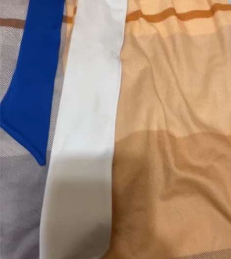 网球吸汗头带闲置出了!两条一起出了 感兴趣...